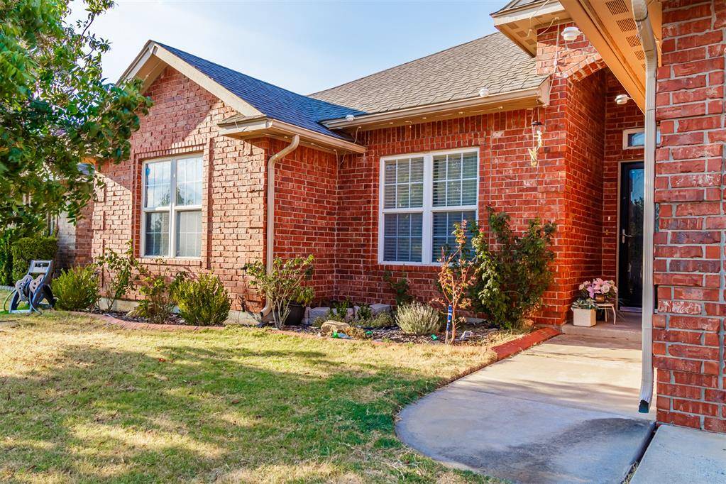 813 SW 161st ST, Oklahoma City, OK 73170
