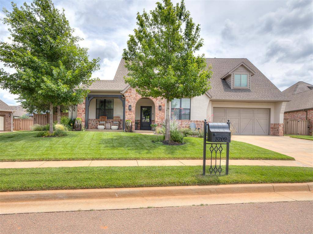 3209 Silvercliffe CT, Edmond, OK 73012