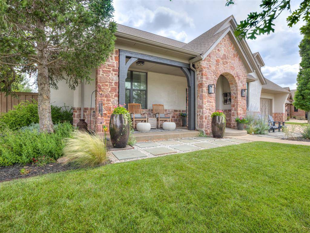 3209 Silvercliffe CT, Edmond, OK 73012