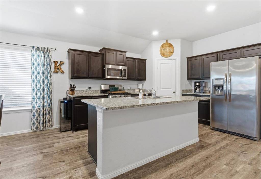 4829 Feltleaf Avenue, Fort Worth, TX 76036