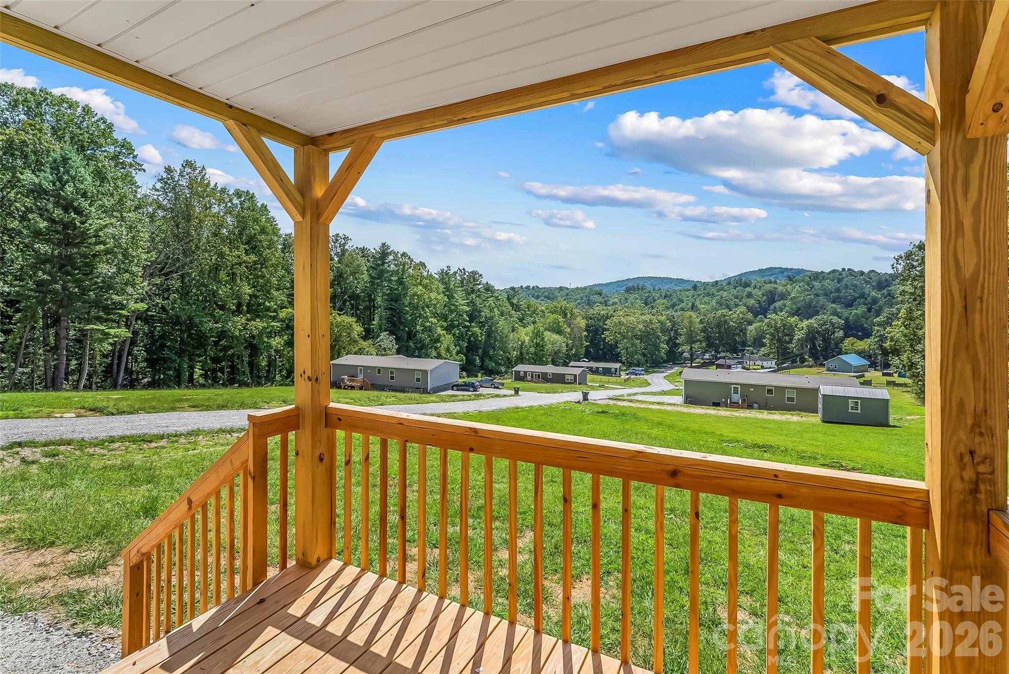 163 Ada WAY, Hendersonville, NC 28791