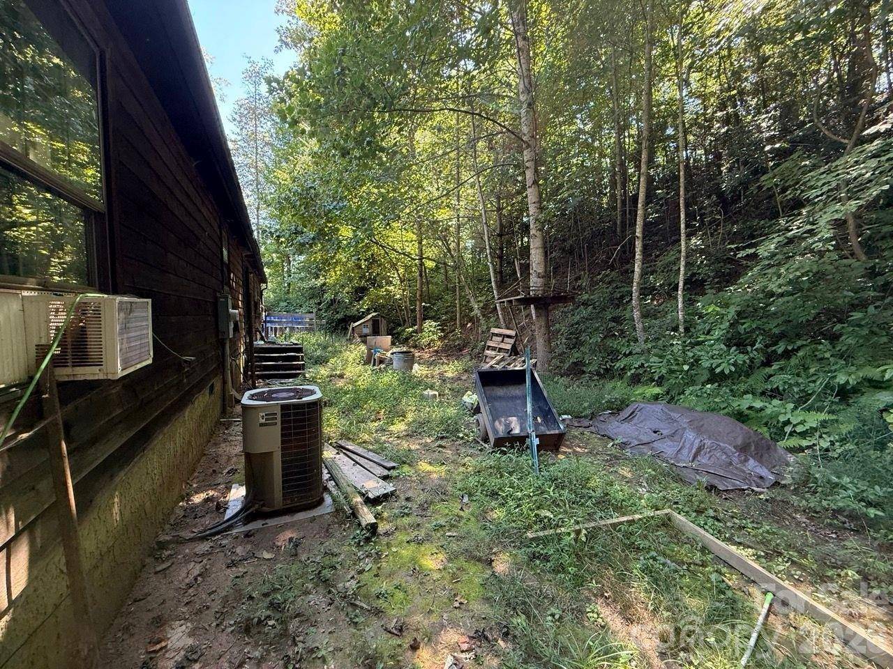 245 Adobe RD, Sylva, NC 28779