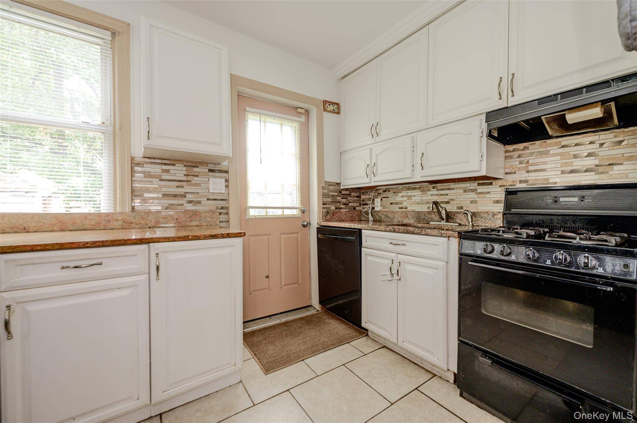 596 Irving ST, Westbury, NY 11590
