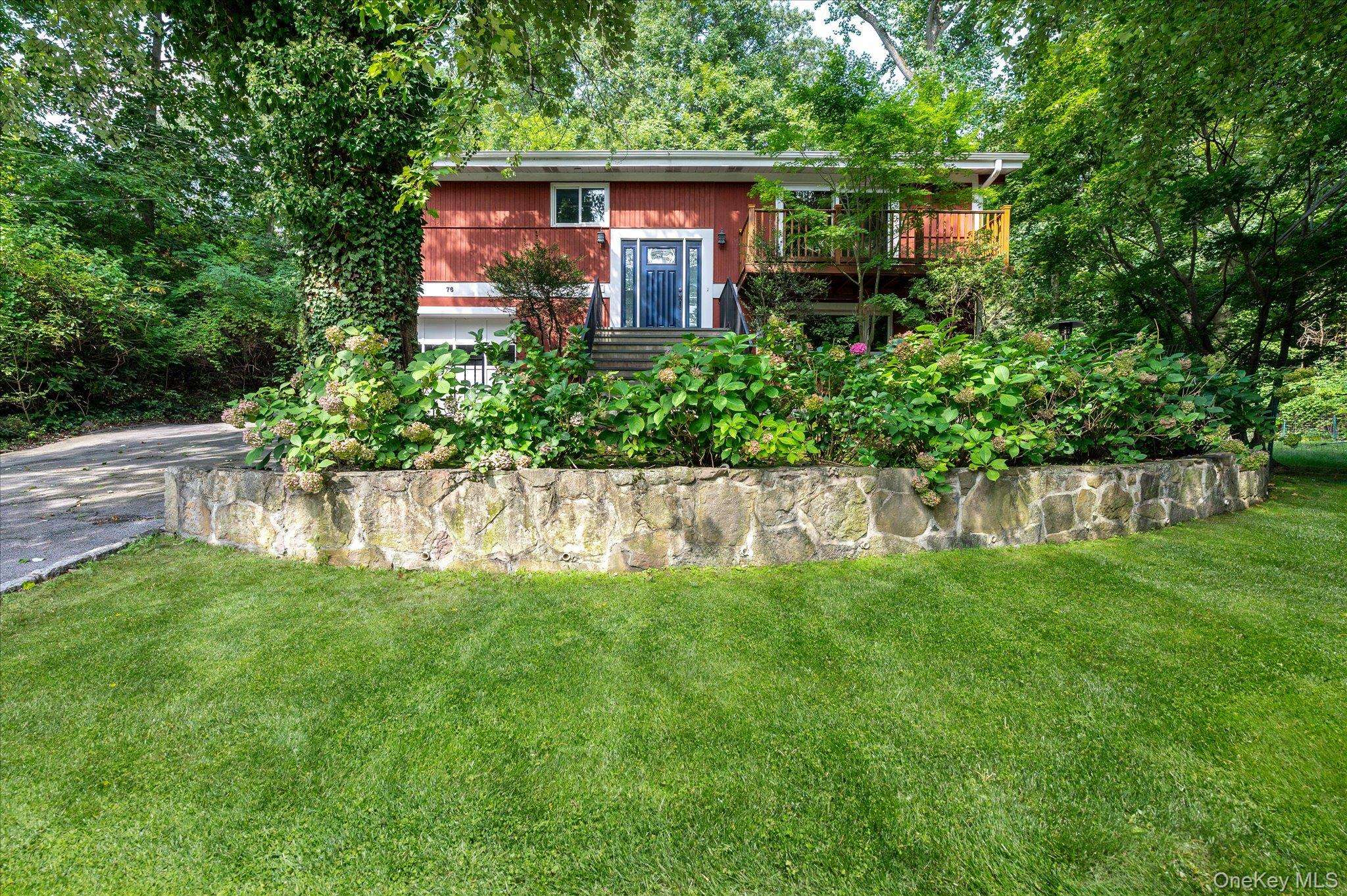 76 Old Tarrytown RD, White Plains, NY 10603