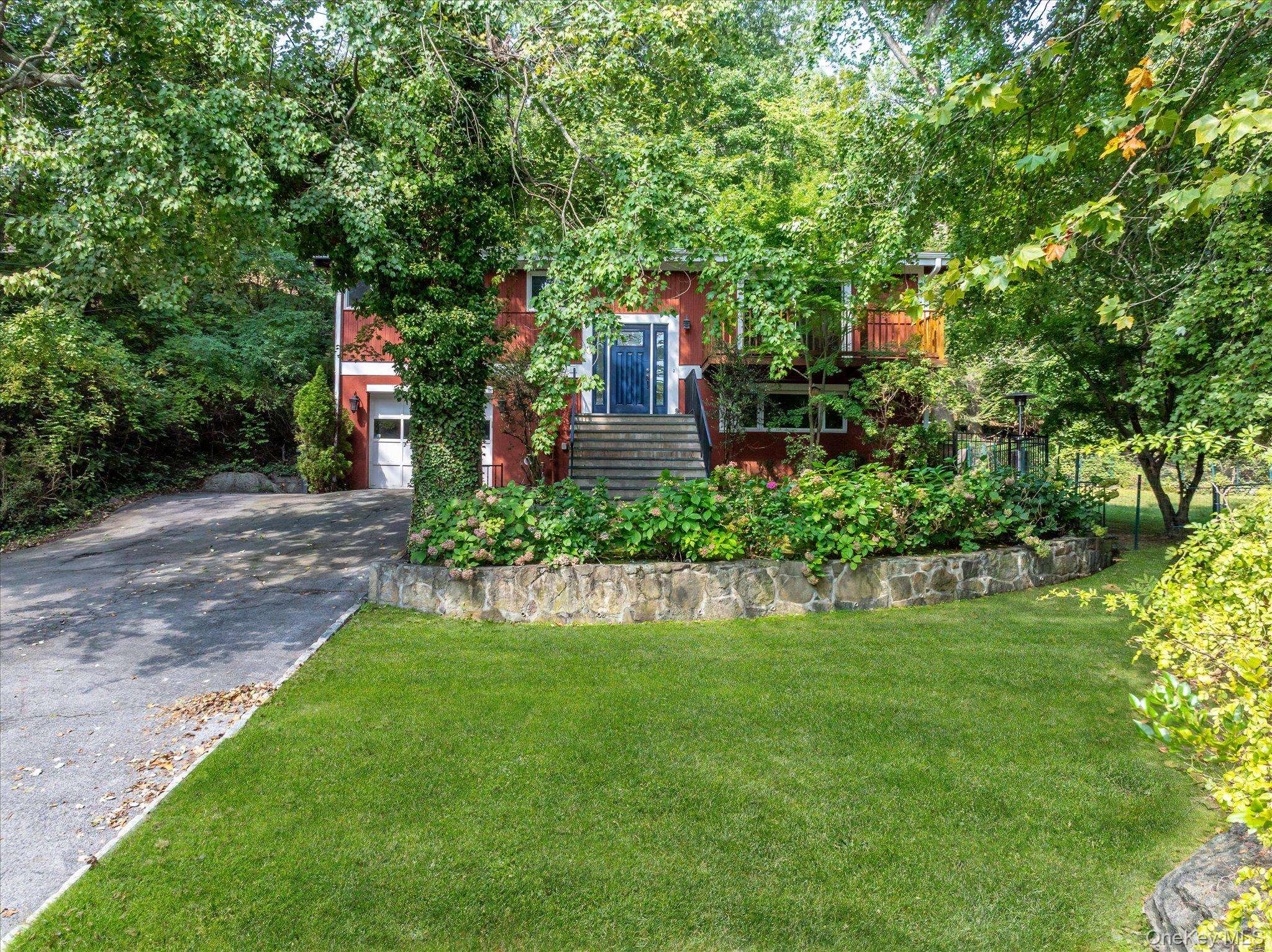 76 Old Tarrytown RD, White Plains, NY 10603