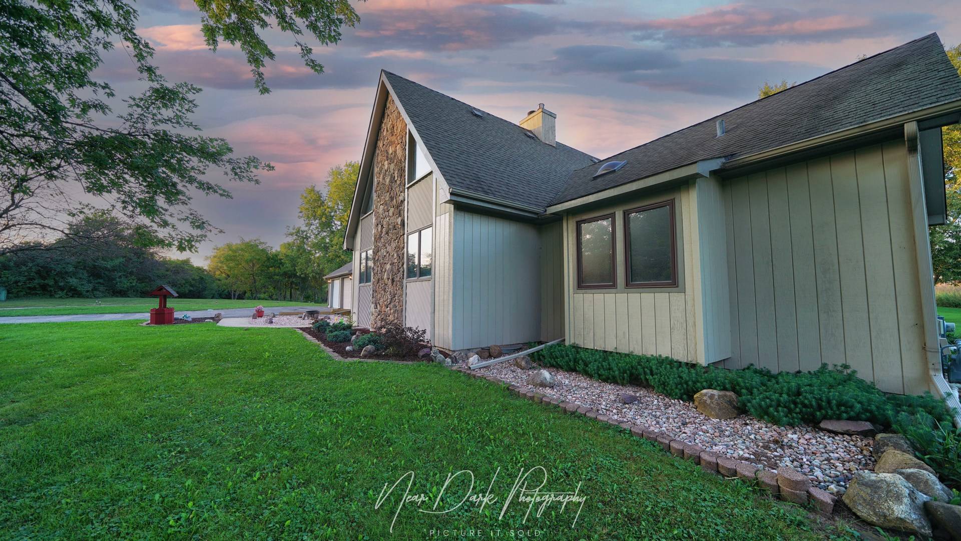 26143 N Anderson RD, Wauconda, IL 60084