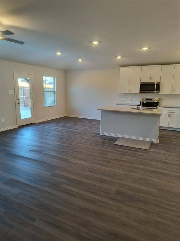 315 Canyon Oaks Drive, Greenville, TX 75402