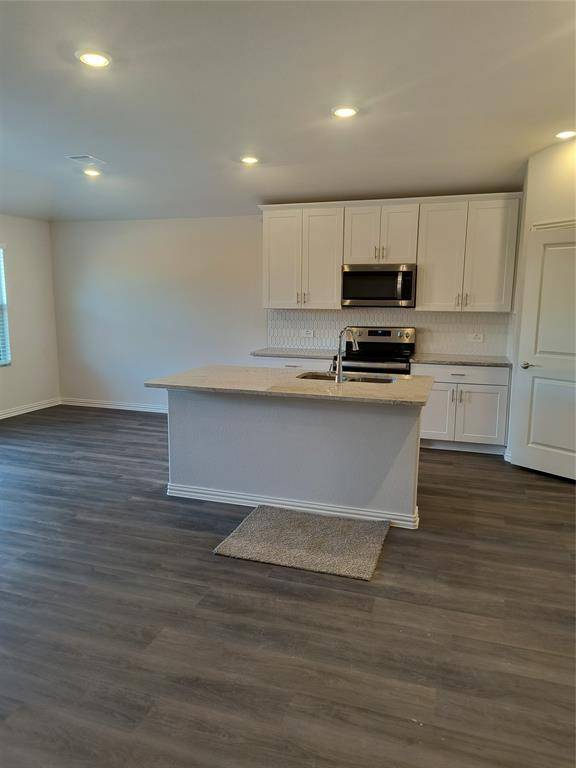 315 Canyon Oaks Drive, Greenville, TX 75402