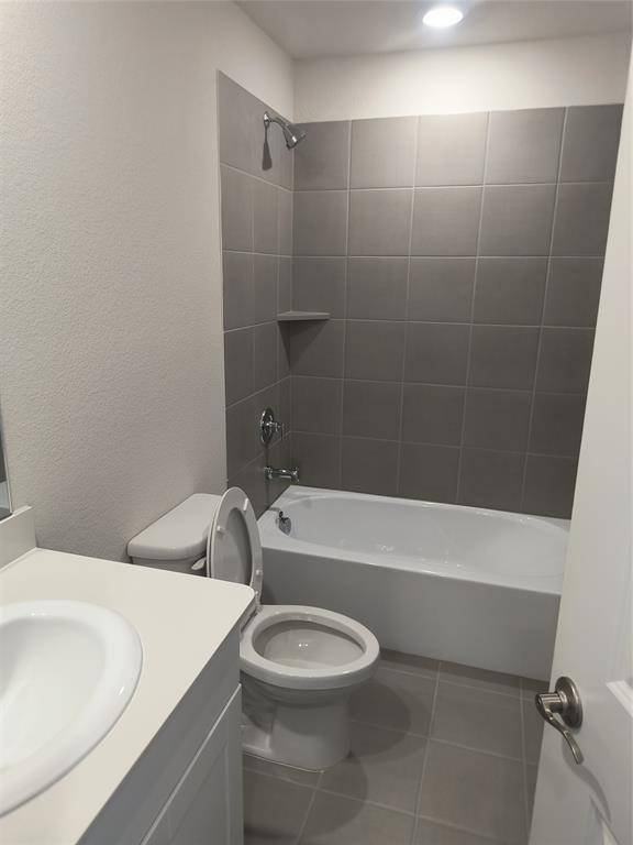 315 Canyon Oaks Drive, Greenville, TX 75402