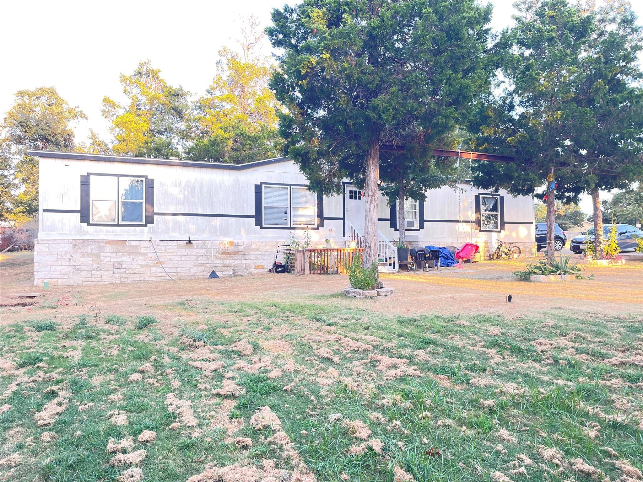 103 Azalea Ave, Elgin, TX 78621