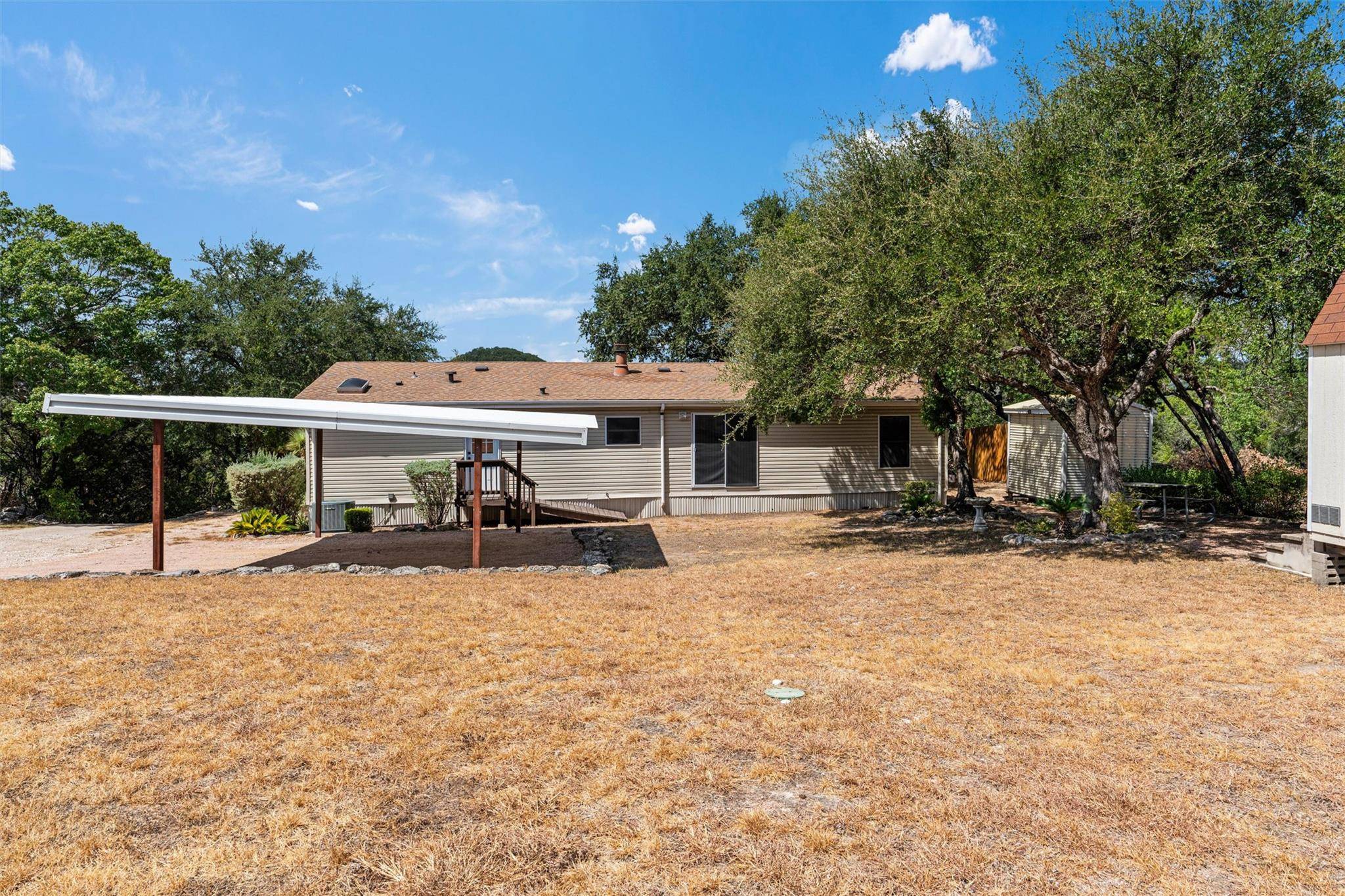 10340 W DARLEEN DR, Leander, TX 78641