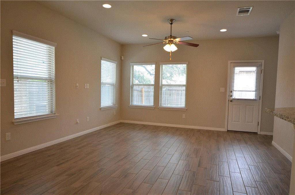 2304 S Lakeline BLVD #243, Cedar Park, TX 78613