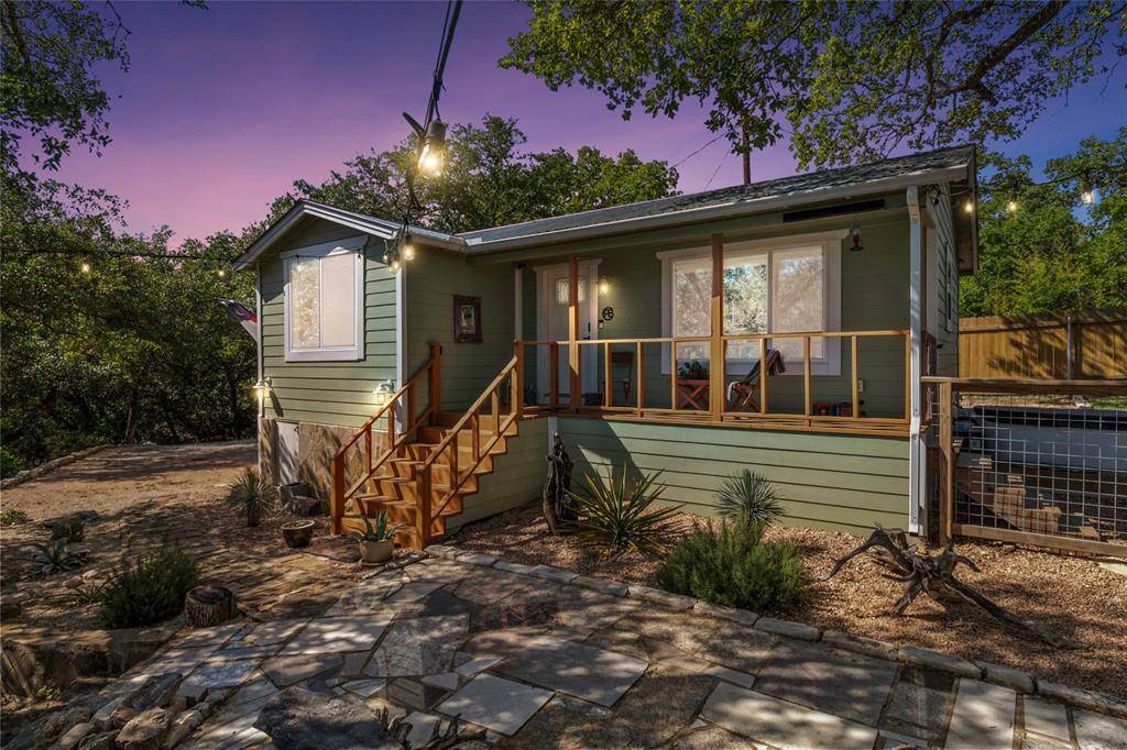 1403 Minnie DR, Austin, TX 78732