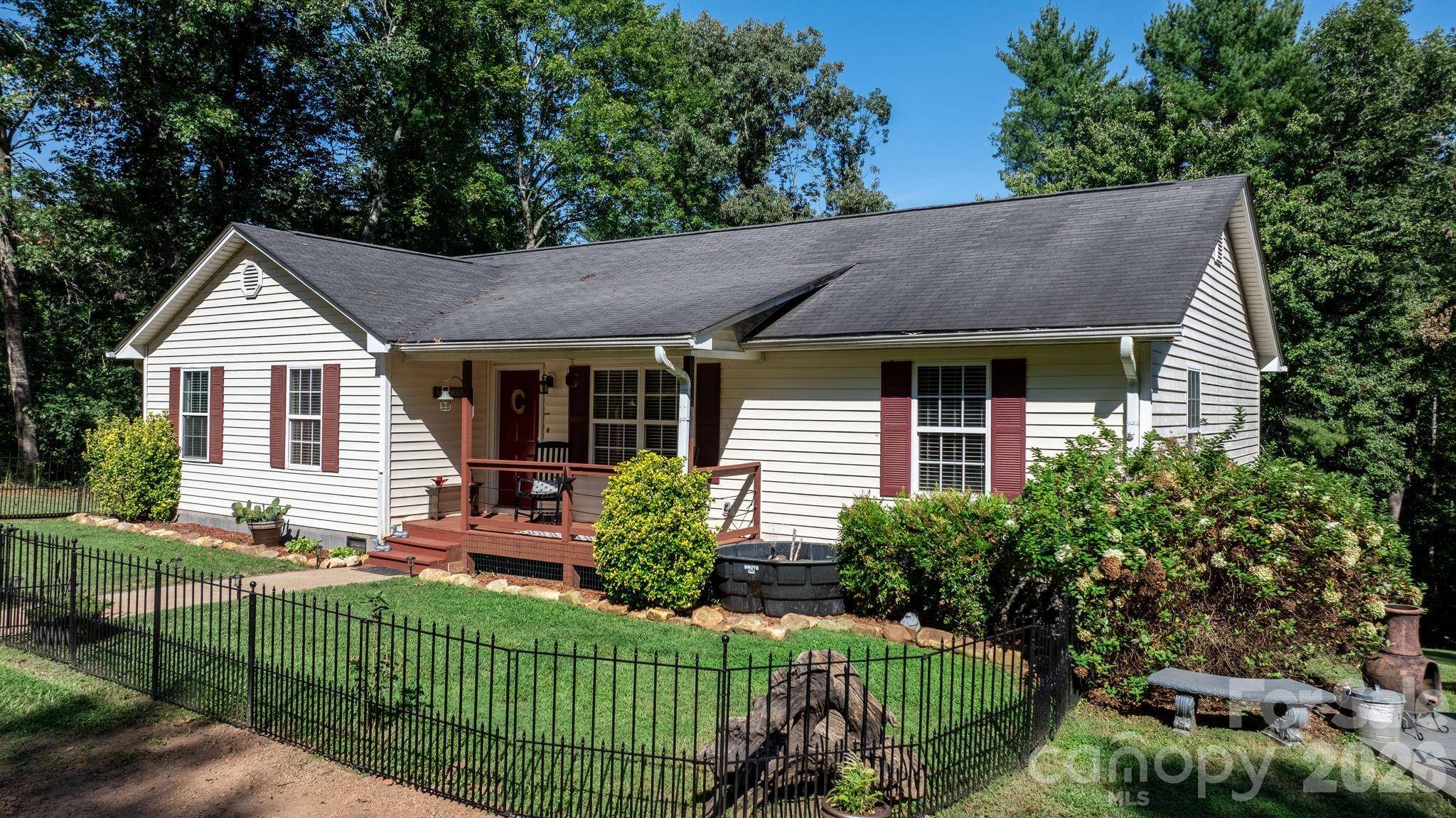 4218 Piney RD, Morganton, NC 28655