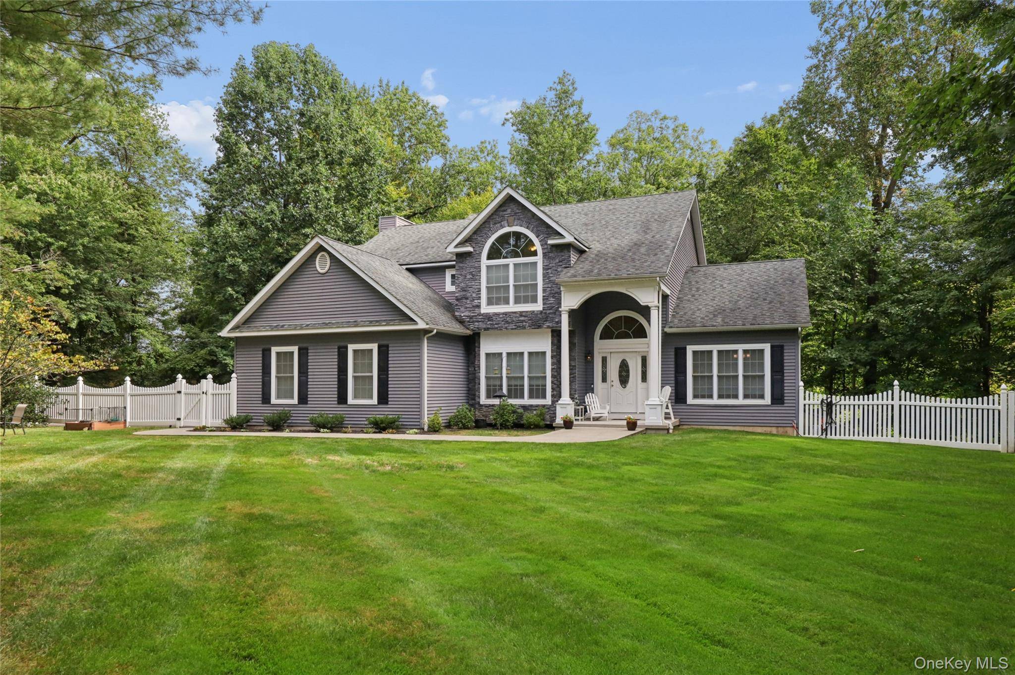 220 N Little Tor RD, New City, NY 10956