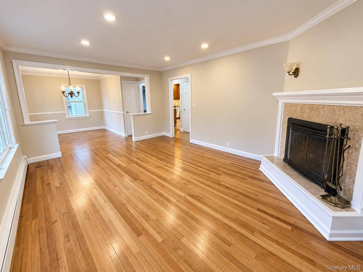 37 Harding AVE, Valhalla, NY 10595