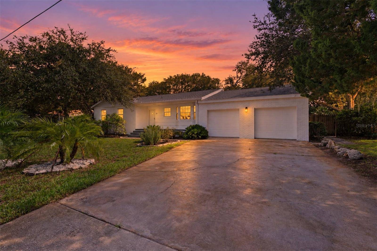 25 LINDA MAR DR, St Augustine, FL 32080