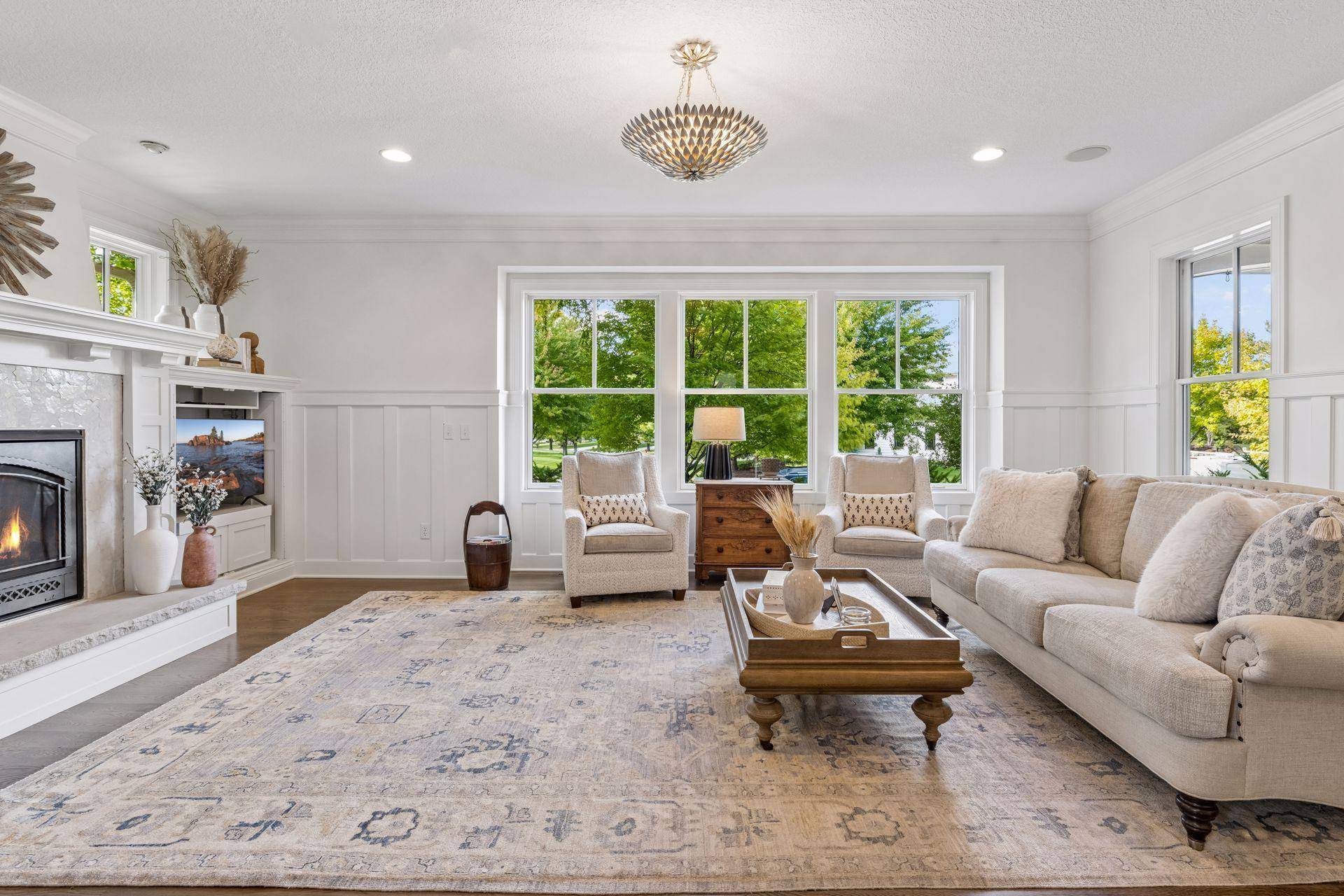 8455 Kelzer Pond DR, Victoria, MN 55386