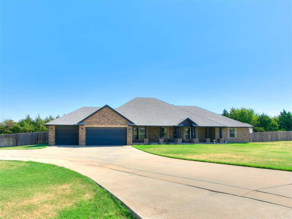 4500 Hillside LN, Edmond, OK 73025