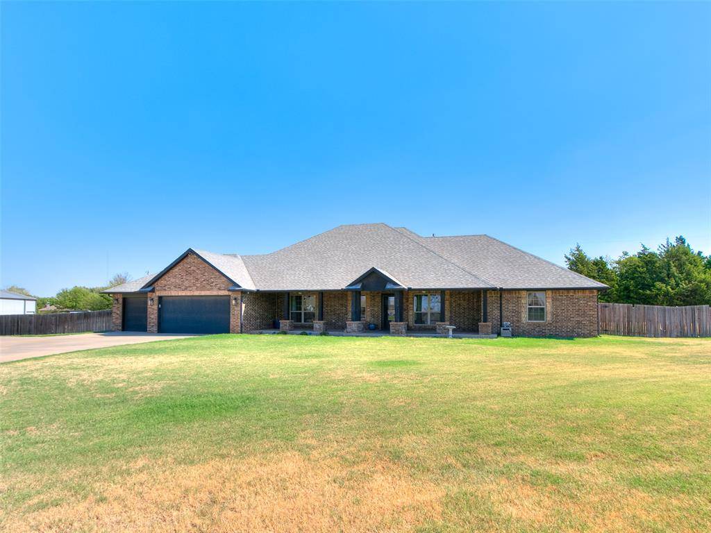 4500 Hillside LN, Edmond, OK 73025