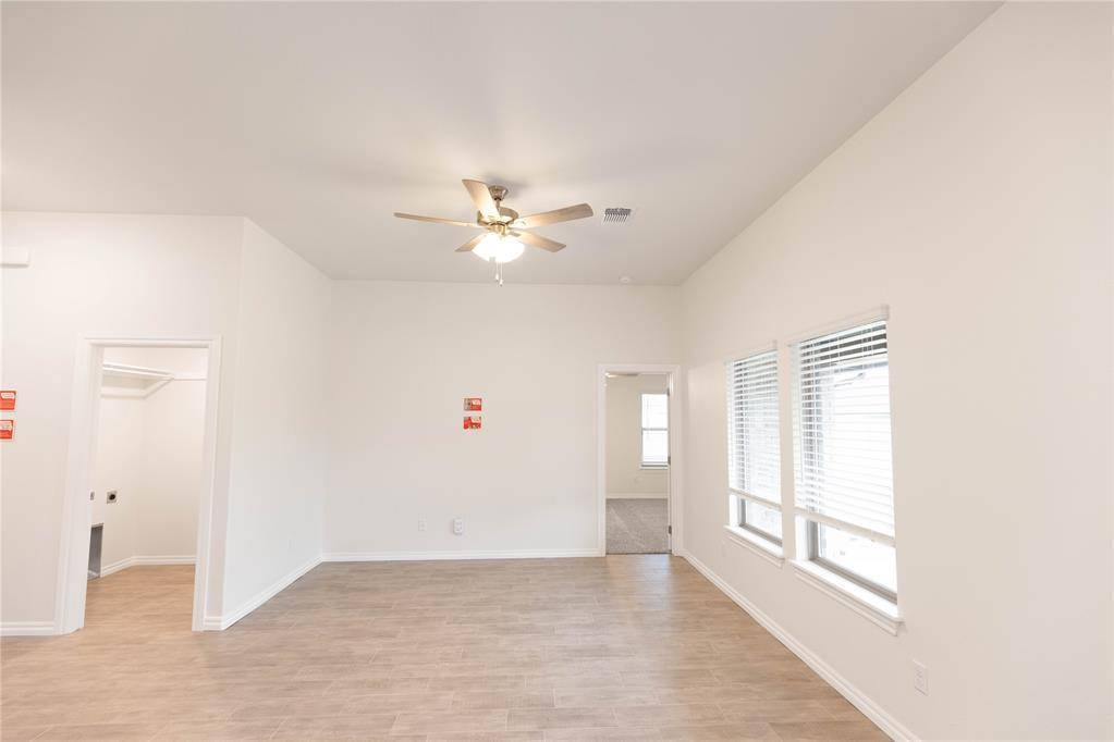 9228 NW 86th ST, Yukon, OK 73099