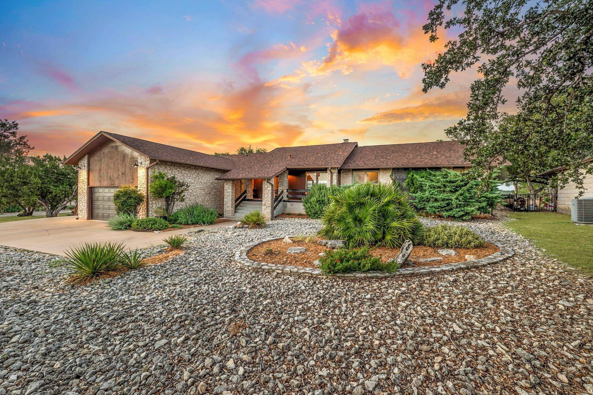 21206 National DR, Lago Vista, TX 78645