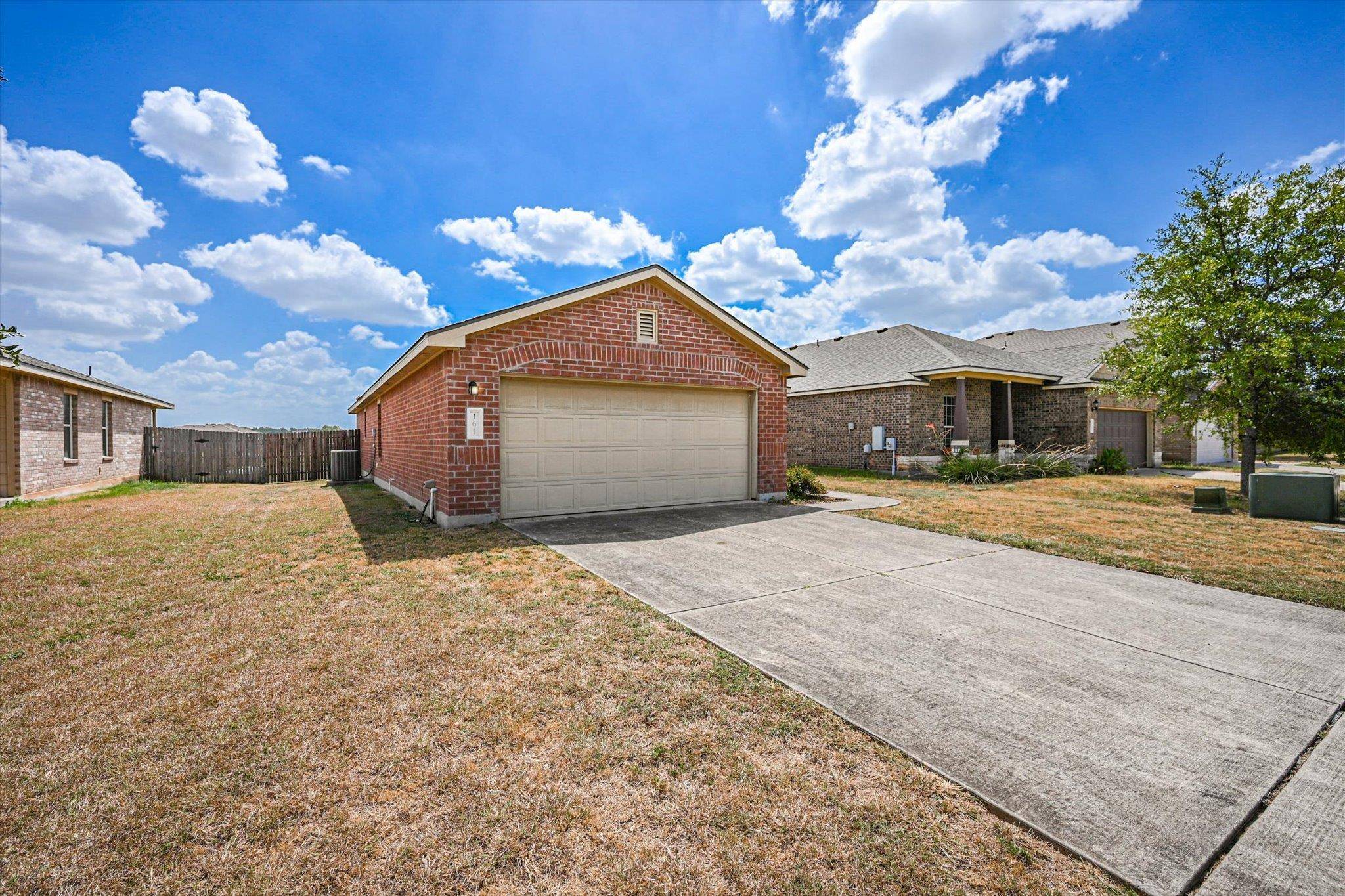 161 Mallard LN, Leander, TX 78641