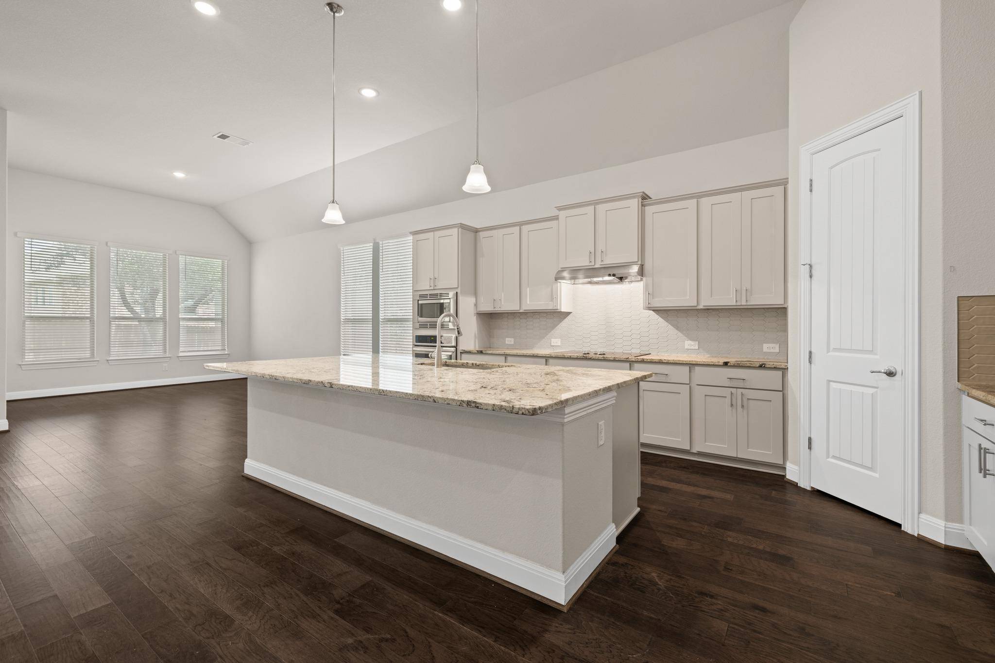 117 Barton Run DR, Georgetown, TX 78628