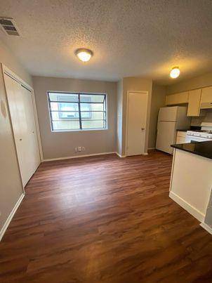 9806 Roxanna DR #A, Austin, TX 78748