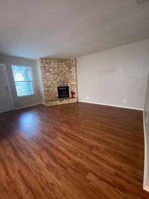 9806 Roxanna DR #A, Austin, TX 78748