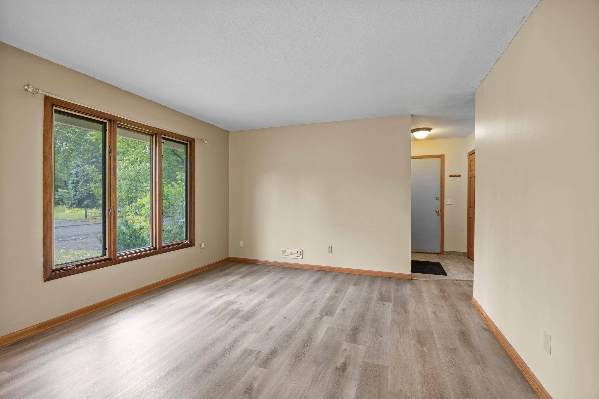 7741 Heritage RD, Eden Prairie, MN 55346