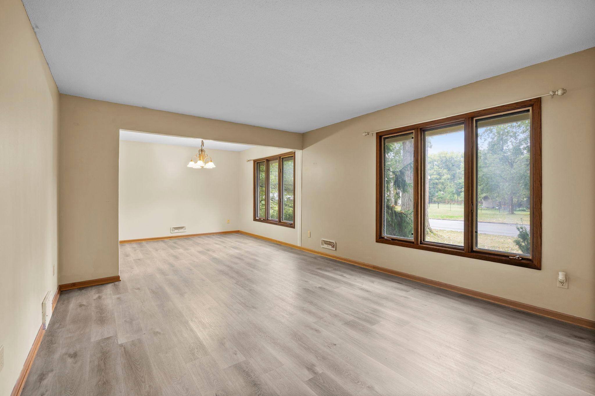 7741 Heritage RD, Eden Prairie, MN 55346