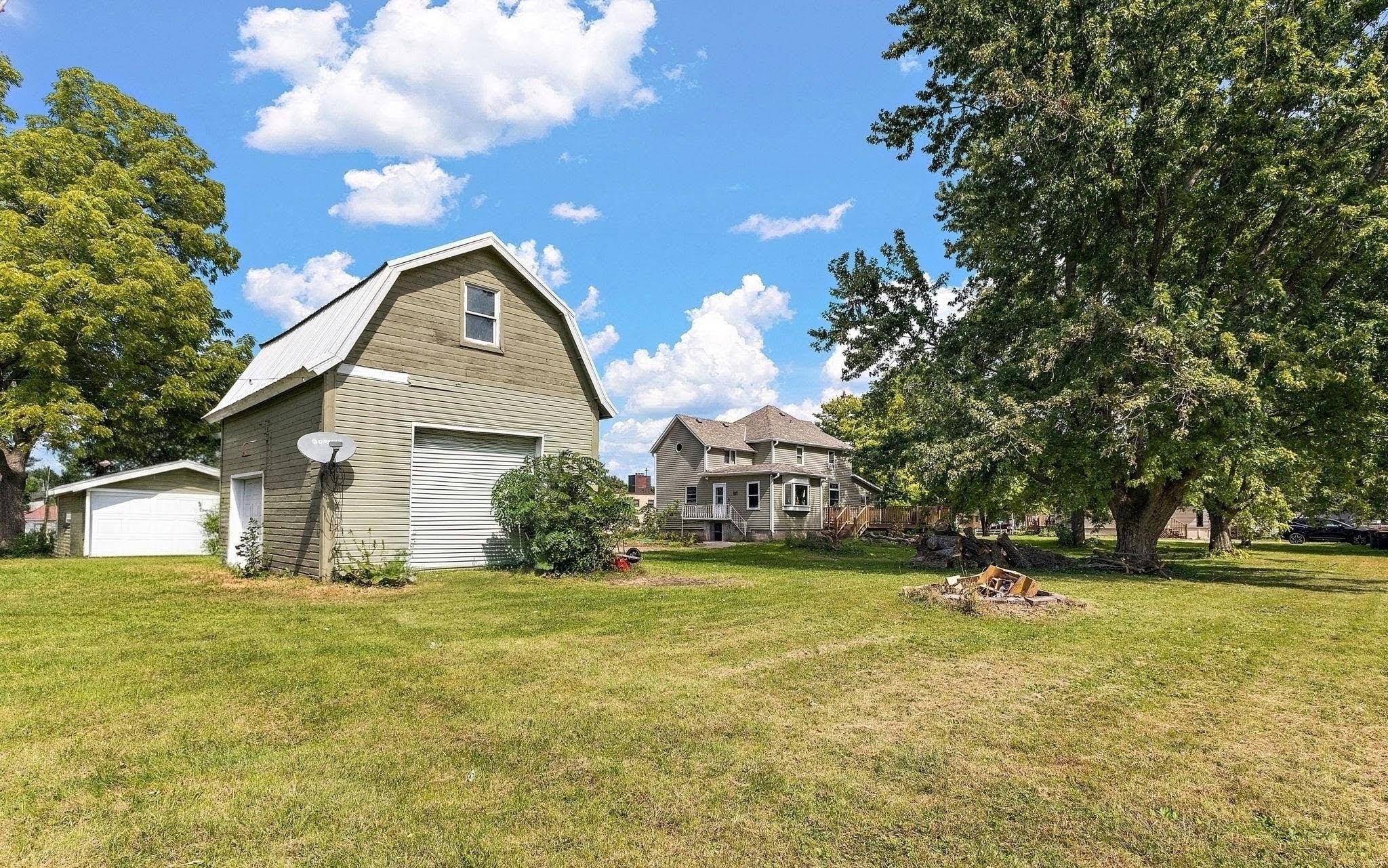 404 W Main ST, Morristown, MN 55052