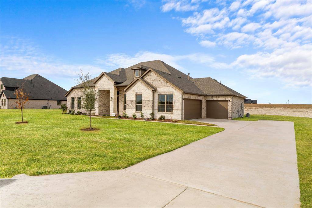 144 Lila Lake Drive, Waxahachie, TX 75165
