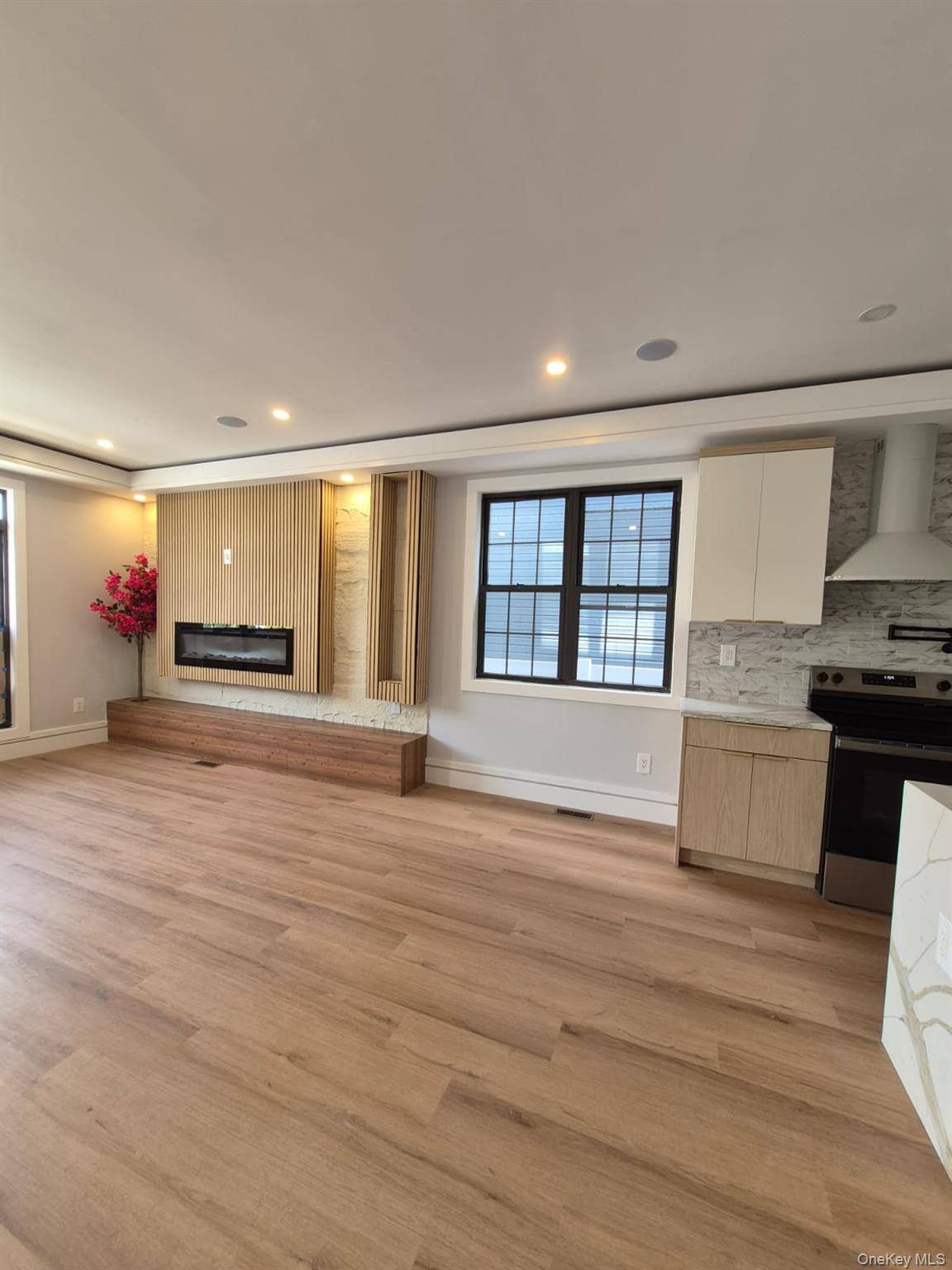 Address not disclosed, Saint Albans, NY 11412