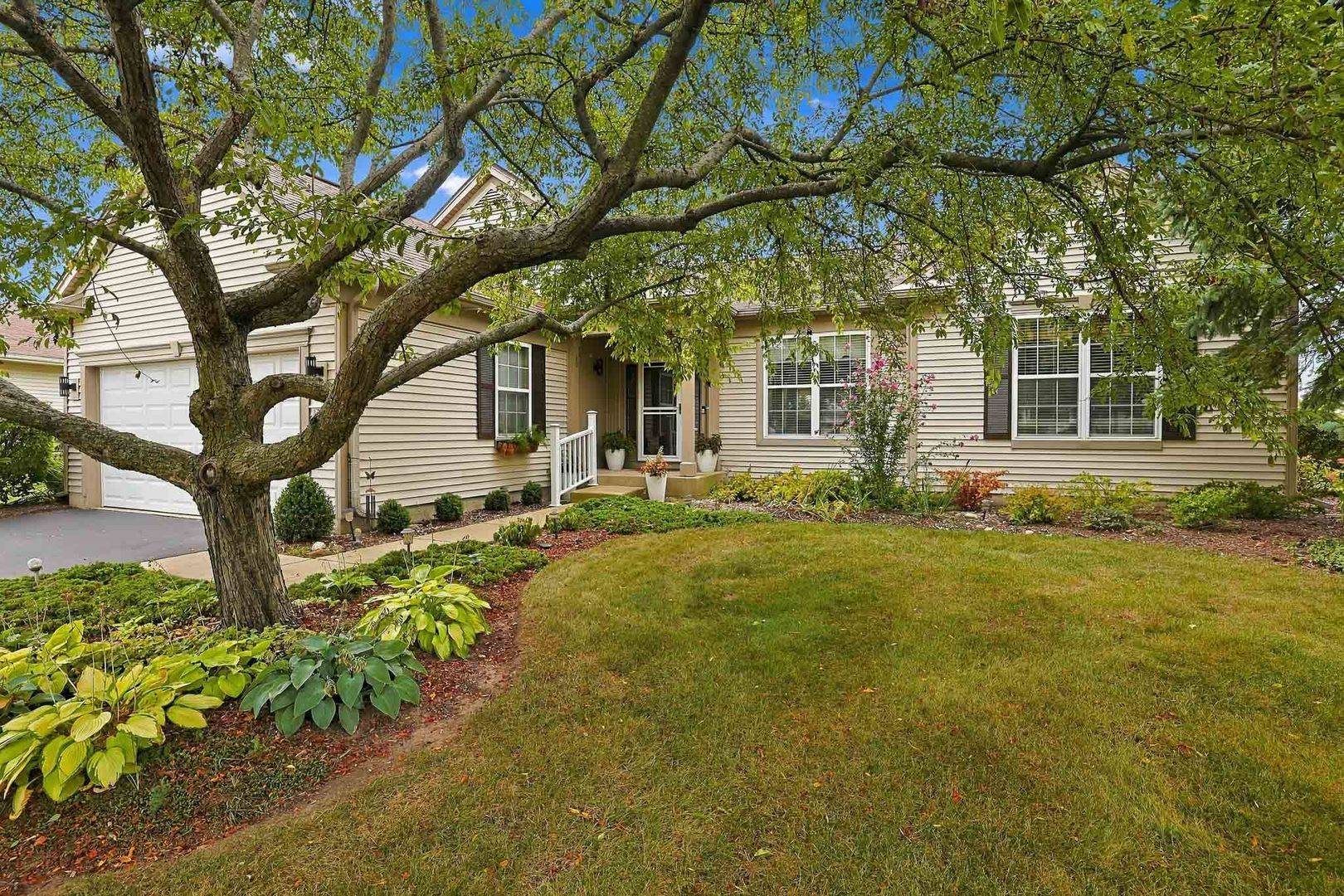 13025 Brookwood DR, Huntley, IL 60142