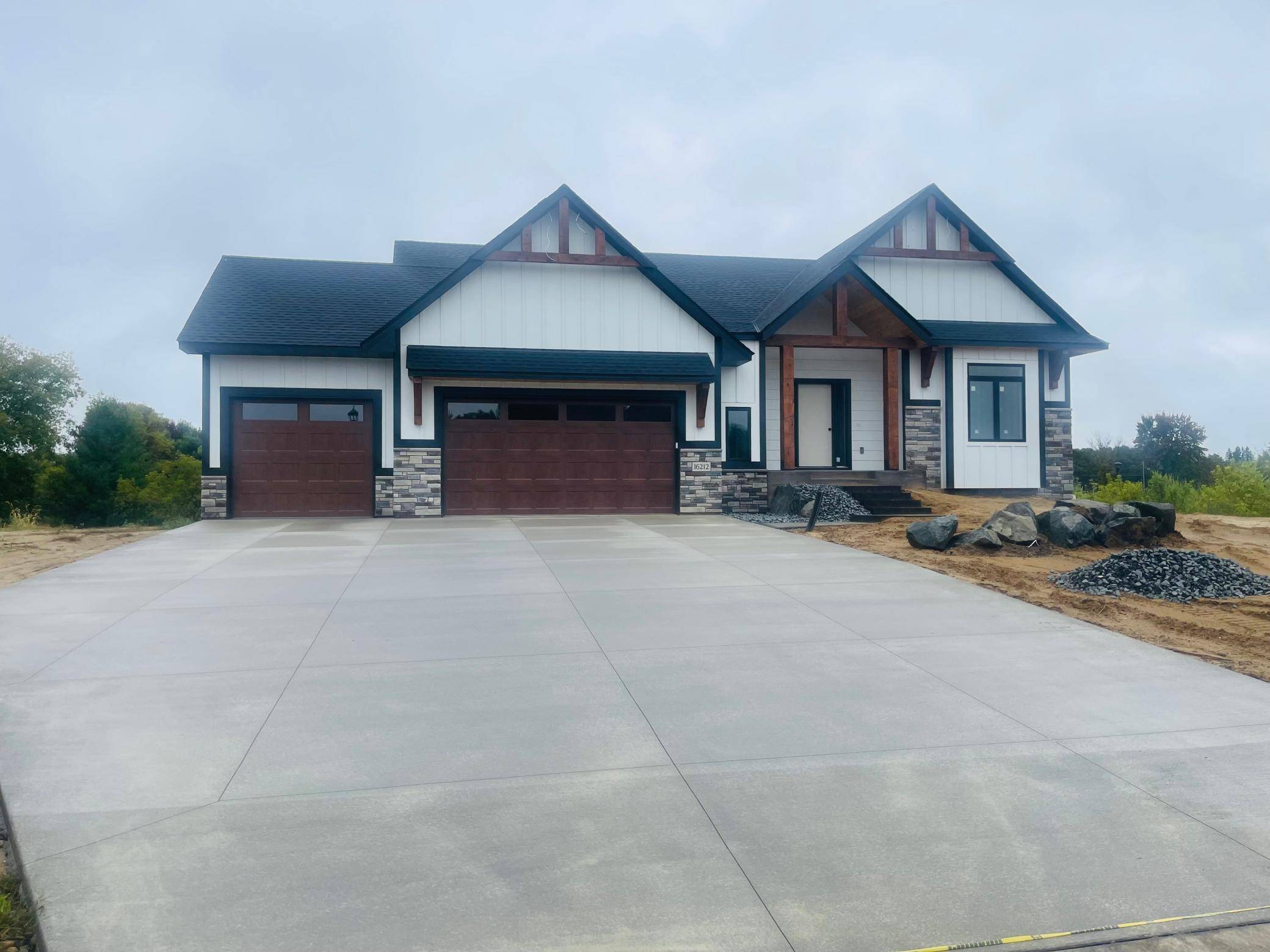 16212 Tippecanoe ST NE, Ham Lake, MN 55304