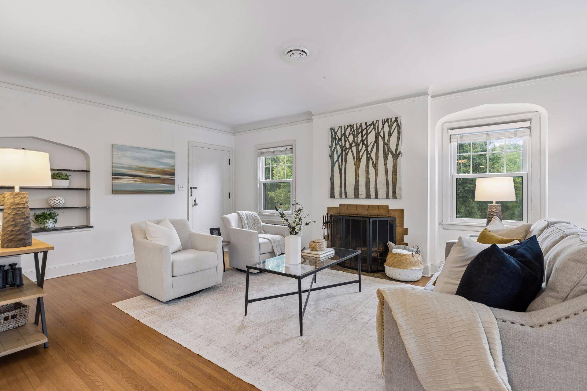 215 W Minnehaha Pkwy, Minneapolis, MN 55419