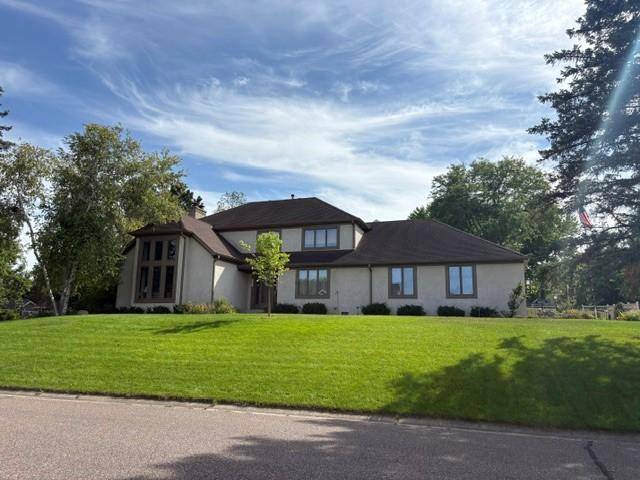 525 Sycamore CIR, Plymouth, MN 55441