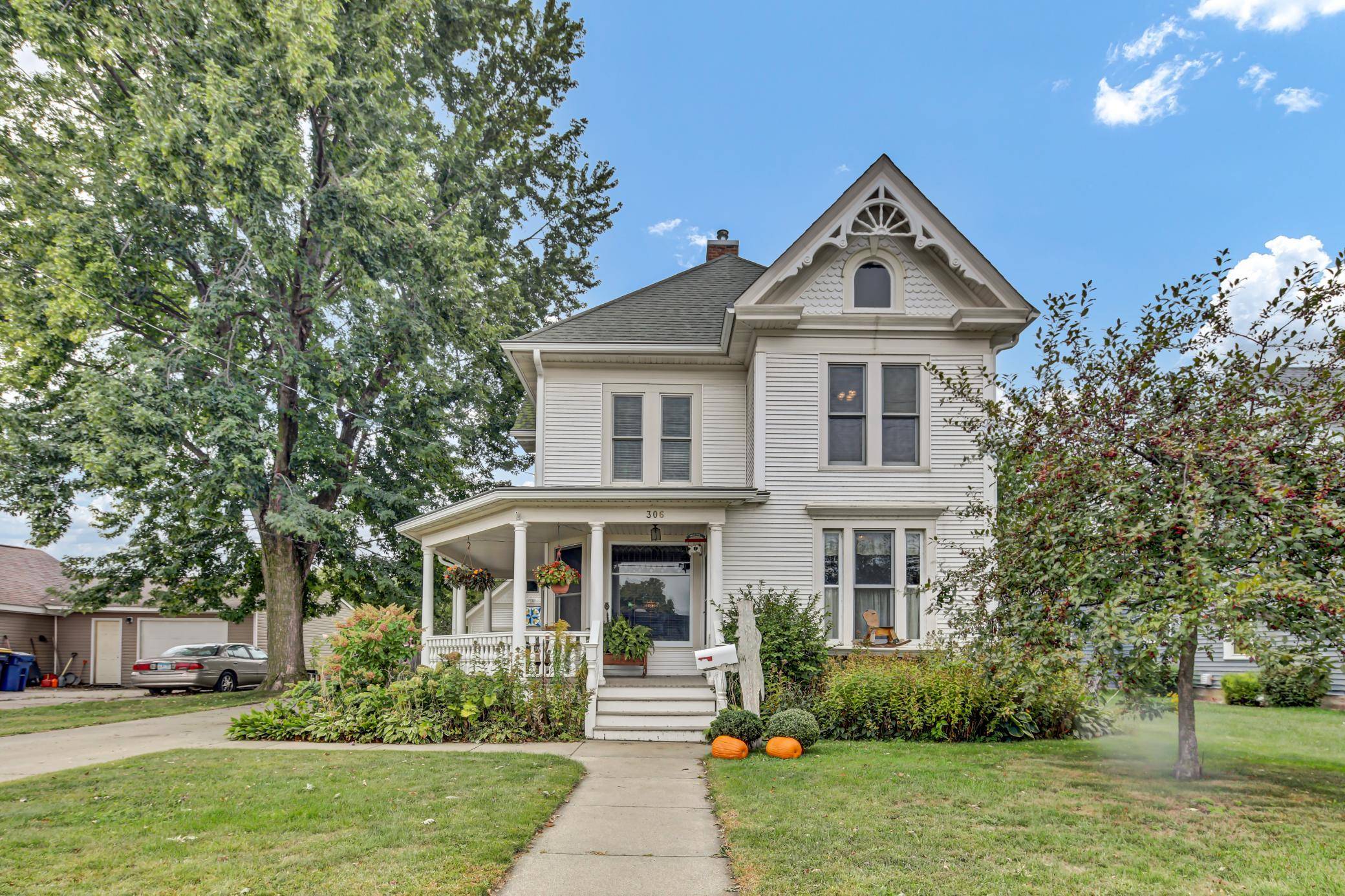 306 S Prairie ST, Lake City, MN 55041