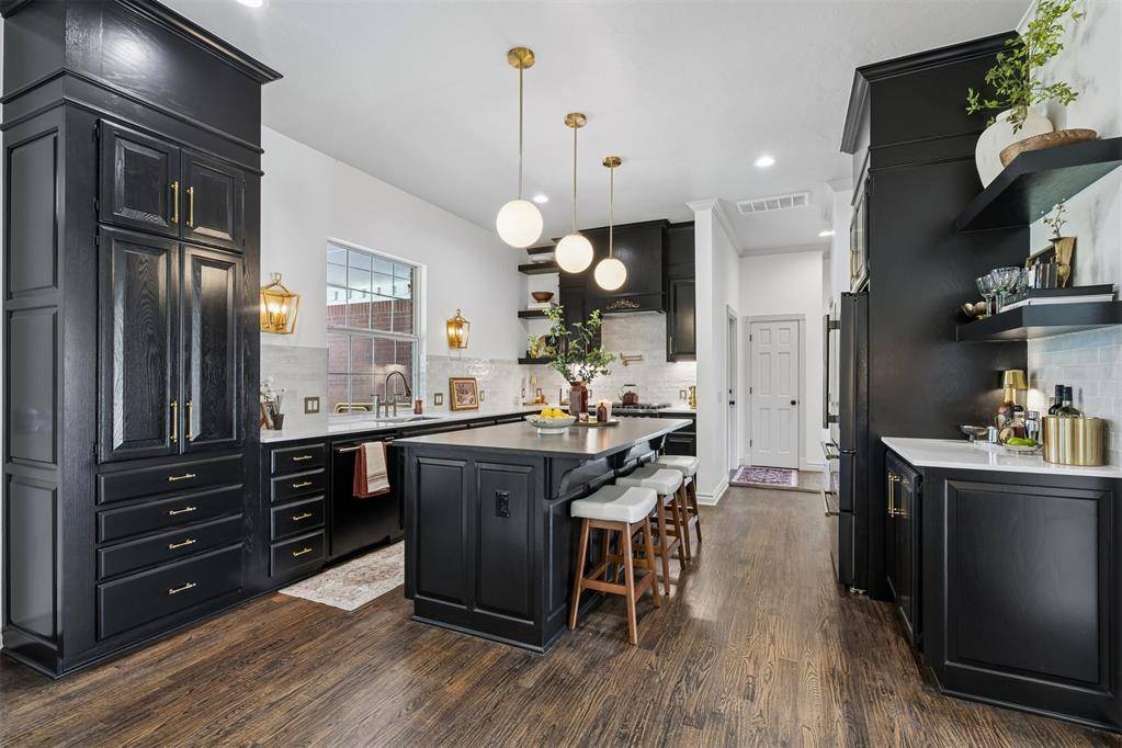 23390 Hunters TRL, Edmond, OK 73025
