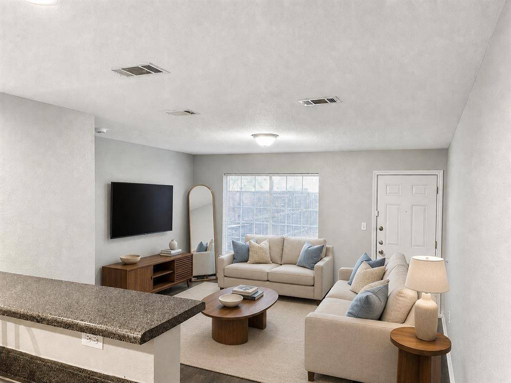 4011 Preferred Place, Dallas, TX 75237