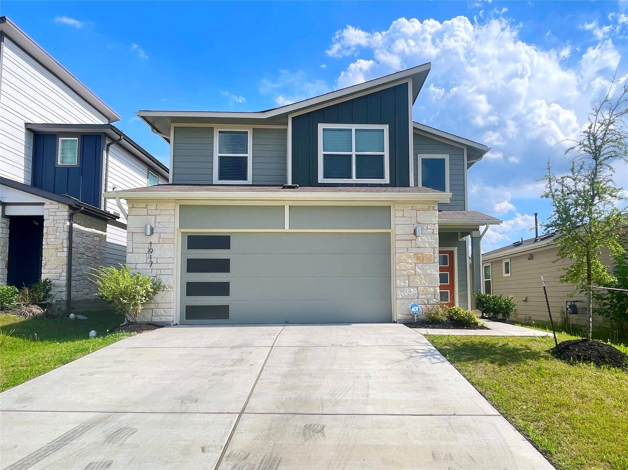 1917 Daleside LN, Austin, TX 78754
