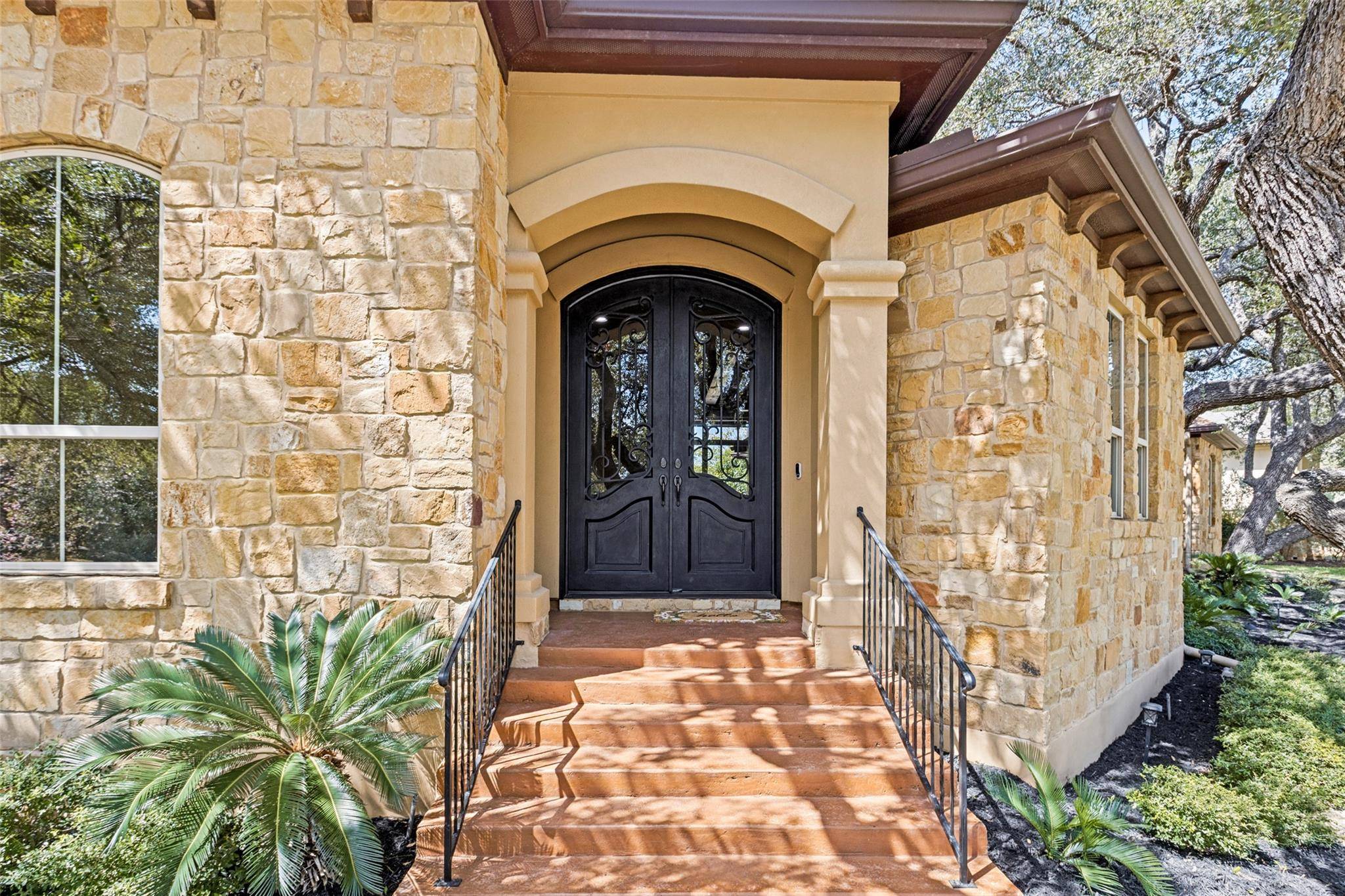 101 Indian Bend DR, Lakeway, TX 78734