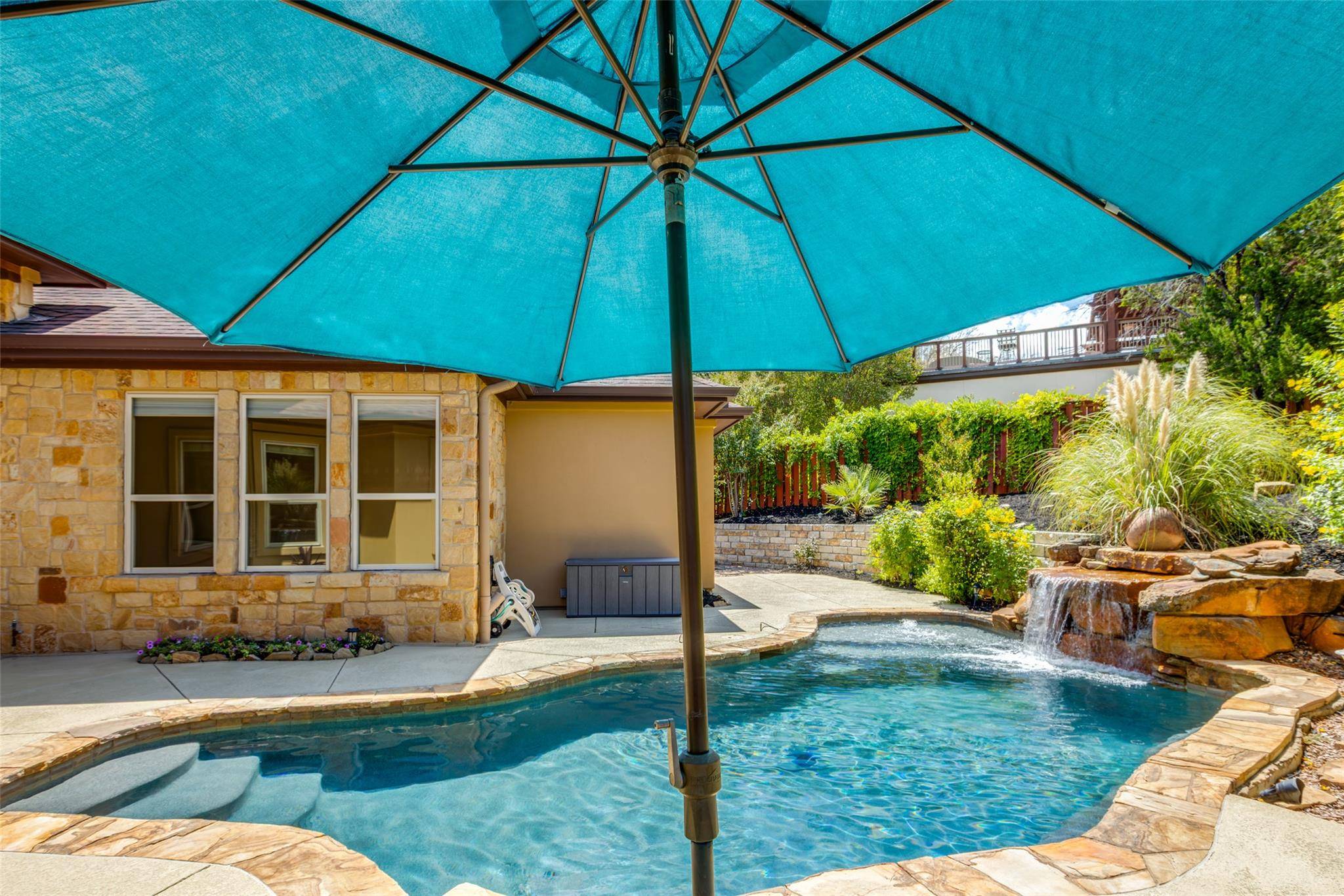 101 Indian Bend DR, Lakeway, TX 78734