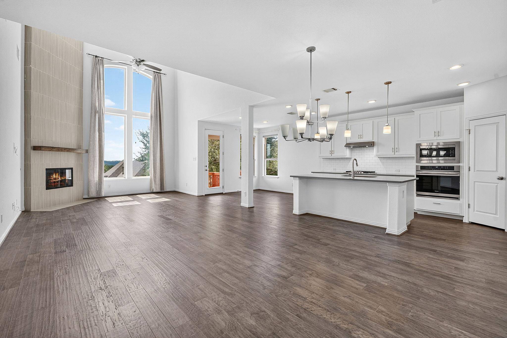 7817 Turnback Ledge TRL, Lago Vista, TX 78645