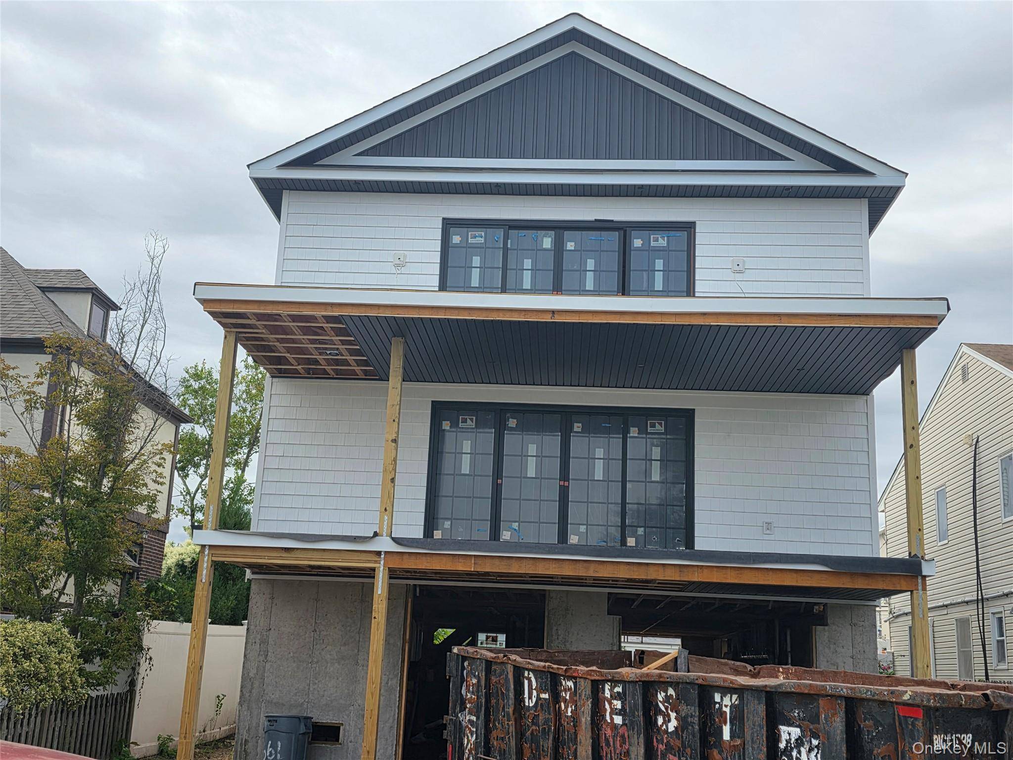 460 E Market ST, Long Beach, NY 11561