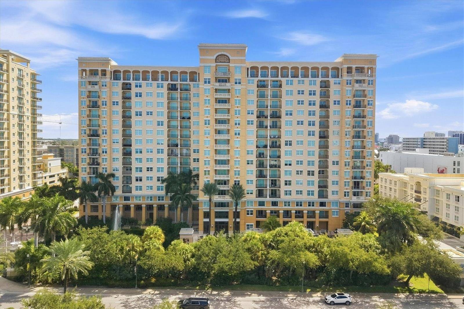 750 N TAMIAMI TRL #517, Sarasota, FL 34236