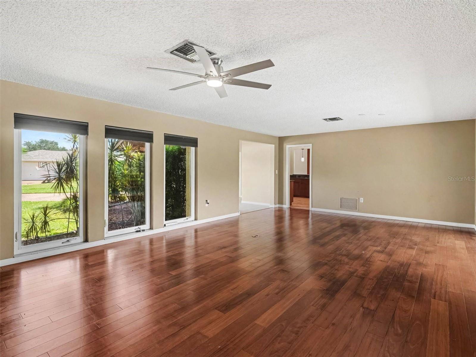 4375 SEDLEY LN, Sarasota, FL 34241