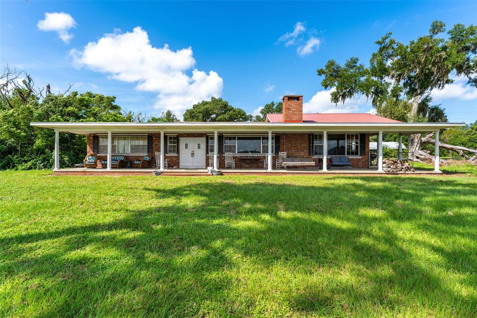 19854 WIYGUL RD, Umatilla, FL 32784